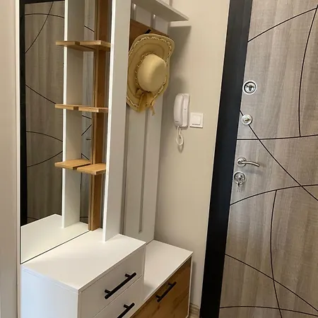 شقة Lion1, Schwarzmeertraum, Stilvoll, 7 Minuten Zum Strand, Wlan Gratis *