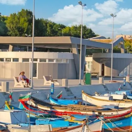 شقة Lion1, Schwarzmeertraum, Stilvoll, 7 Minuten Zum Strand, Wlan Gratis *