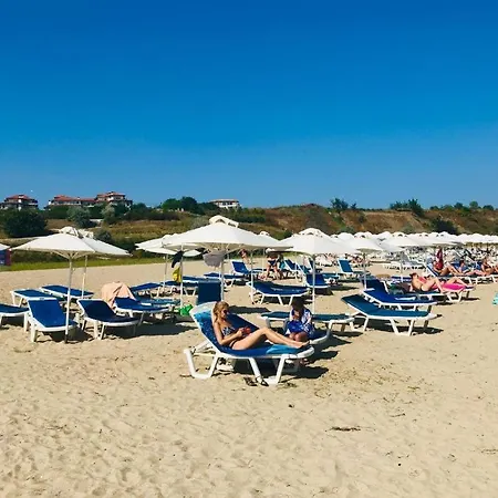 Lion1, Schwarzmeertraum, Stilvoll, 7 Minuten Zum Strand, Wlan Gratis