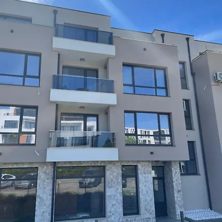 Lion1, Schwarzmeertraum, Stilvoll, 7 Minuten Zum Strand, Wlan Gratis Burgas